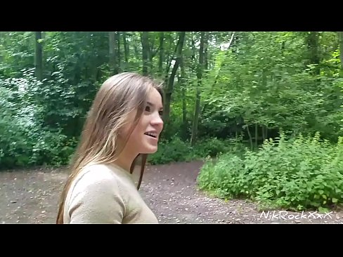 ❤️ Jeg foreslog Evelina, at vi skulle kneppe på et offentligt sted! Hun sagde ja. Så kneppede jeg hende i røven og kom i hendes mund. Derefter tissede hun i bukserne på sig selv. Kvalitets sex at da.serviporno.ru ❌️